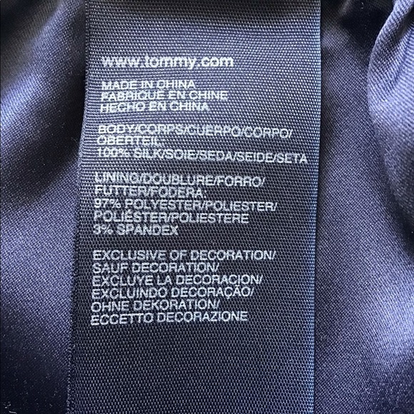 💖Host Pick💖 Tommy silk mini skirt with pockets! - Picture 10 of 10